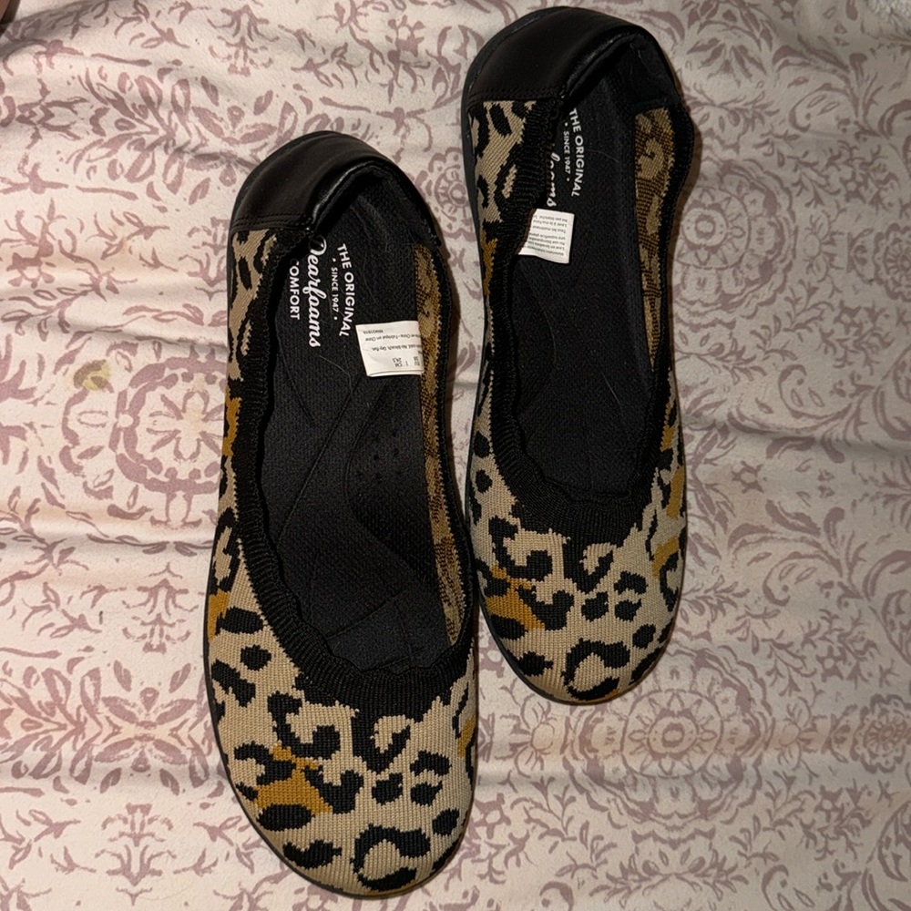 Women’s Dearfoams Comfort Flats